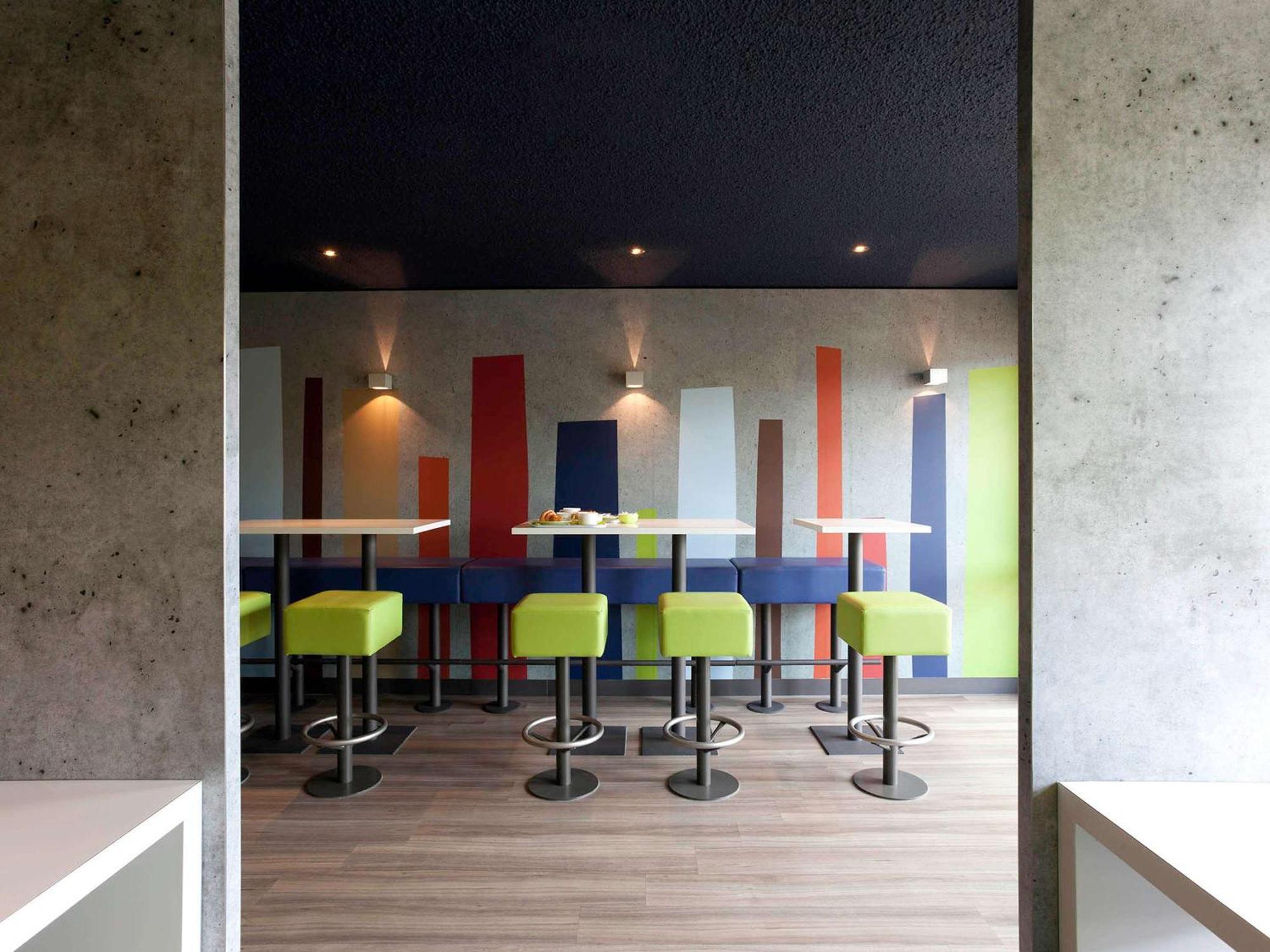 Ibis Budget Tarbes Exterior photo