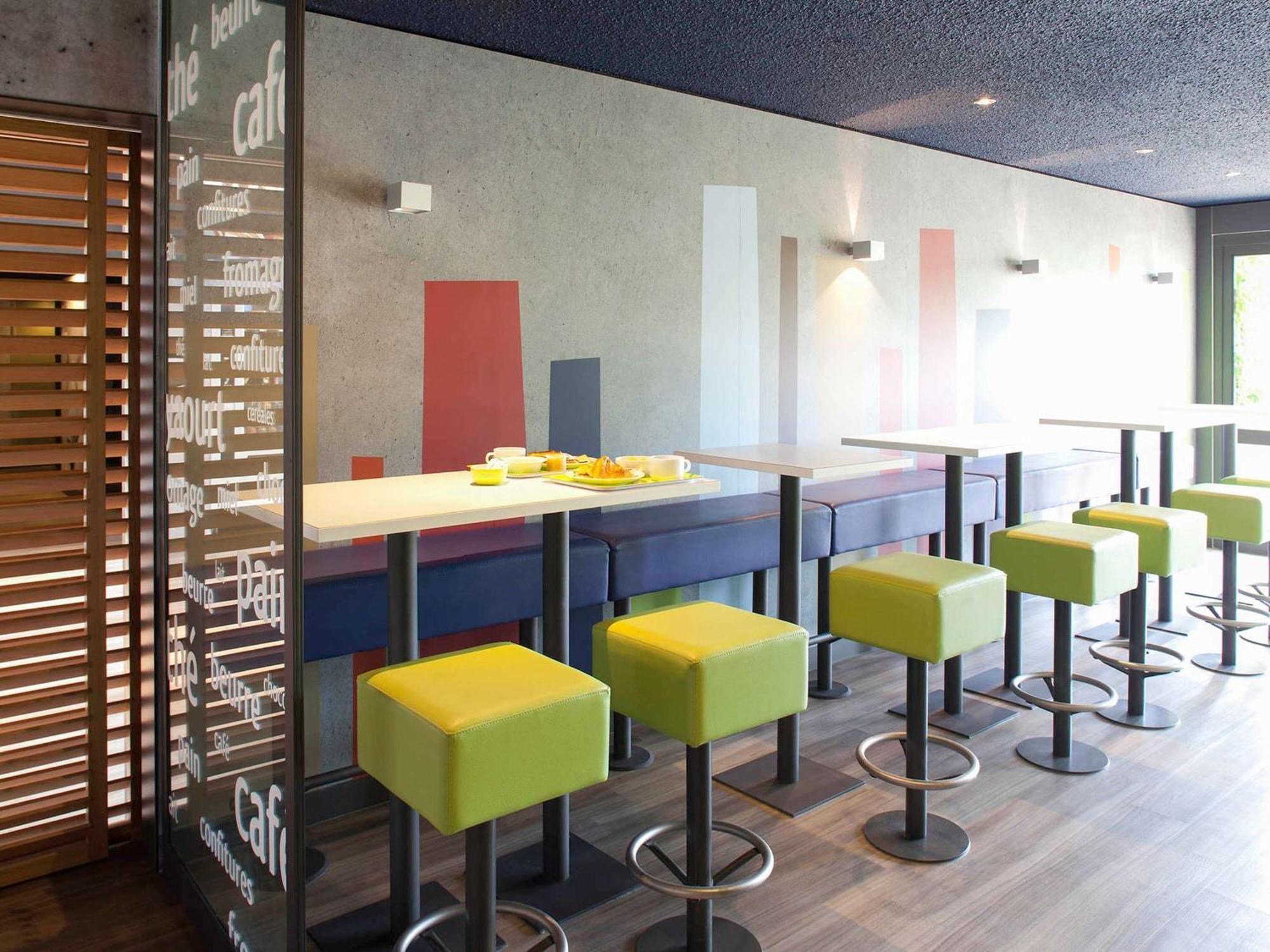 Ibis Budget Tarbes Exterior photo
