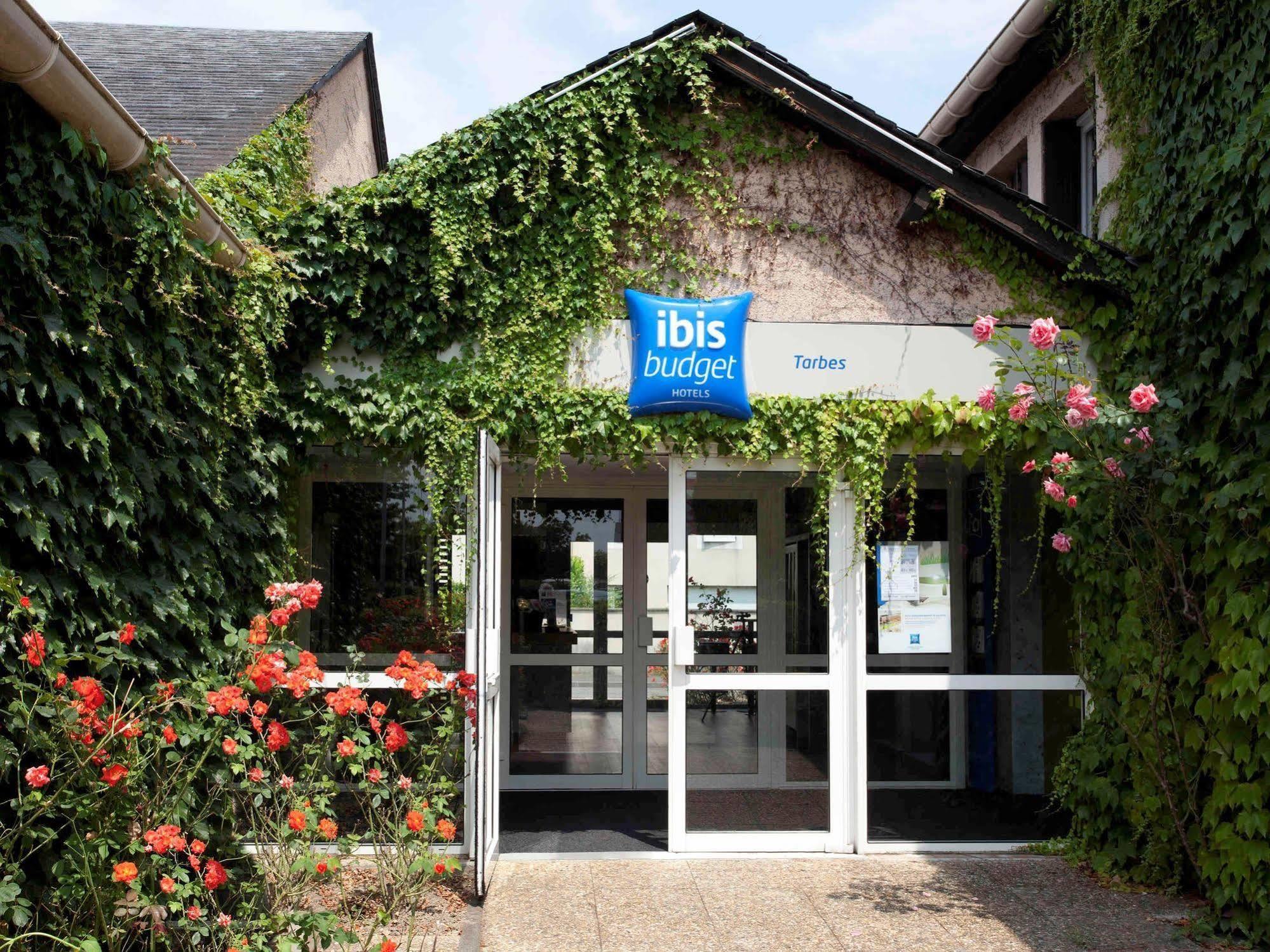 Ibis Budget Tarbes Exterior photo